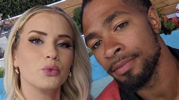 
Who Are Deb Chubb And Sydney Paight From “Love Island USA”? 