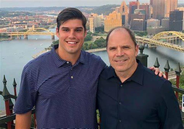 Who Are Mason Rudolph Parents? Is American Football Quarterback Gay?