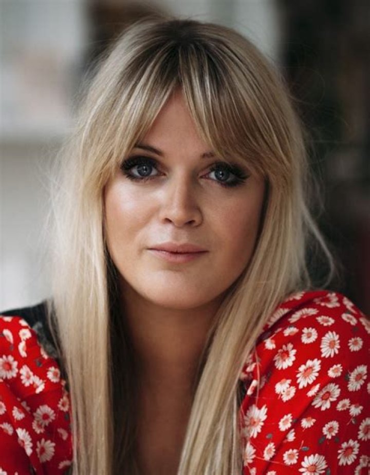 
Who Are The Parents Of Award-Winning British Journalist Dolly Alderton? Is She Married Or Dating Anyone? 