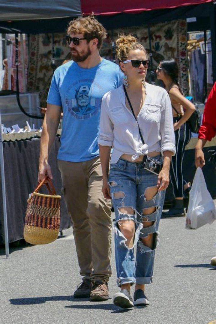 Who is Bethany Joy Lenz New Boyfriend? Married Before, Explore Her Dating Life