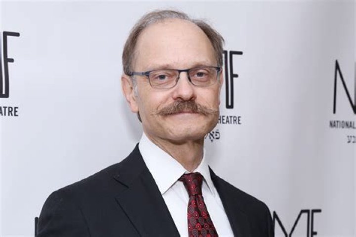 Who is David Hyde Pierce? See Net-worth, Quote, Awards, Fact, Wiki