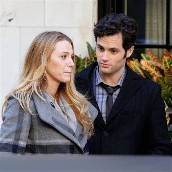 
Who Is Penn Badgley Dating? You Actor’s Love Interest 